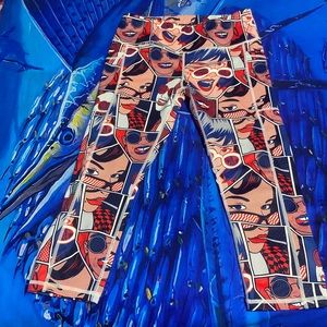 CVG medium capri leggings Pop Art